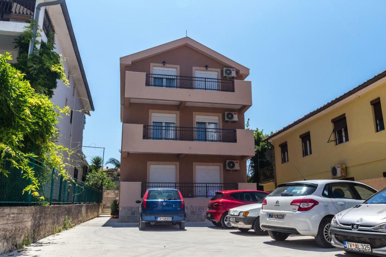 Fort City Apartments Tivat Exterior foto